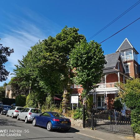 Отель Lincoln House Борнмут Экстерьер фото