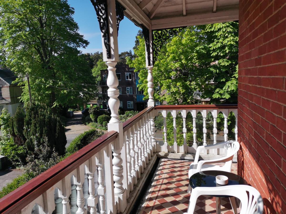 Отель Lincoln House Борнмут Экстерьер фото